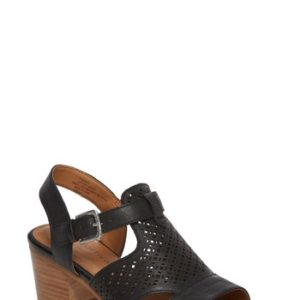 Women's Comfortiva Amber Perforated Block Heel Sandal