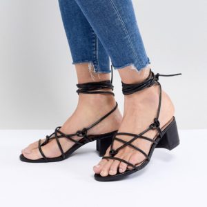 Monki Strappy Block Heeled Sandal - Black