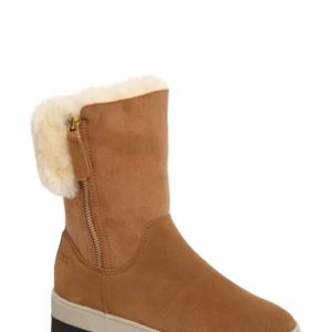 Women's Cougar Vera Genuine Shearling Boot, Size 6 M - Beige