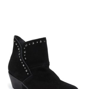 Women's Me Too Zane Bootie, Size 8 M - Black