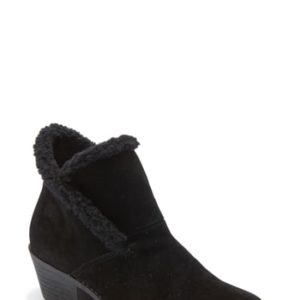 Women's Me Too Zanna Bootie, Size 5.5 M - Black