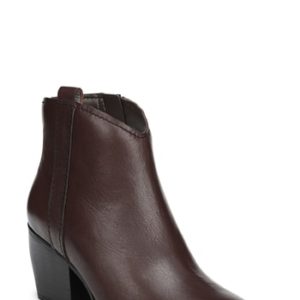 Women's Naturalizer Fairmont Bootie, Size 4 M - Brown