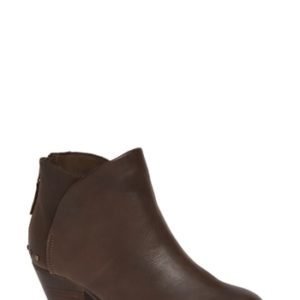 Women's Otbt Compass Bootie, Size 6 M - Brown