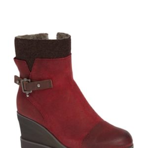 Women's Otbt Descend Bootie, Size 6 M - Red