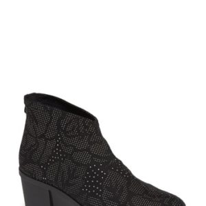 Women's Toni Pons Baku Bootie, Size 7-7.5US / 38EU - Black