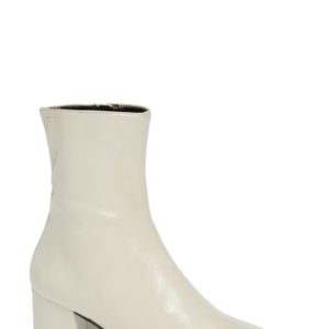 Women's Vagabond Shoemakers Mya Pointy Toe Bootie, Size 6US / 36EU - White