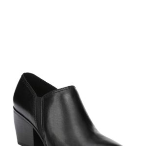 Women's Naturalizer Femma Bootie, Size 4 M - Black